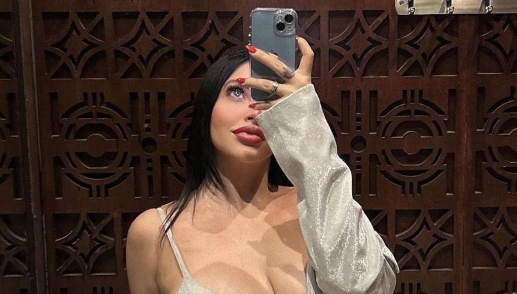 Su imagen se convirtió en tendencia rápidamente, posicionándose de manera importante en redes sociales como Facebook o X (antes Twitter).