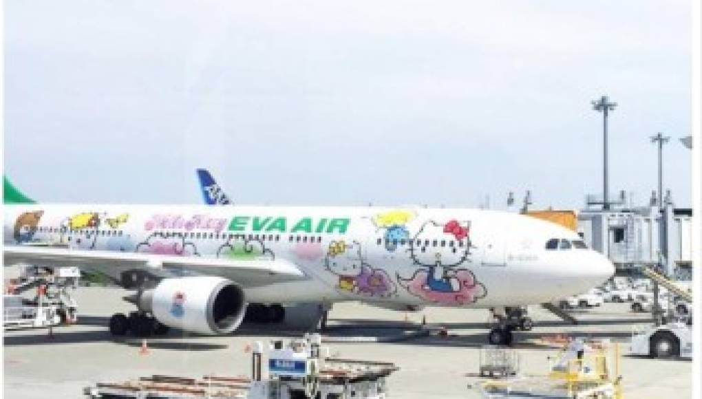 Un avión inspirado en Hello Kitty