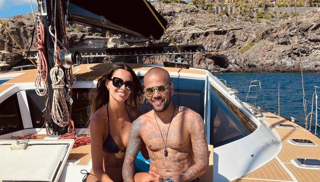 Joana Sanz sorprendió a sus seguidores con una fotografía en compañía del exjugador brasileño, que al parecer pone fin a los rumores sobre su relación.