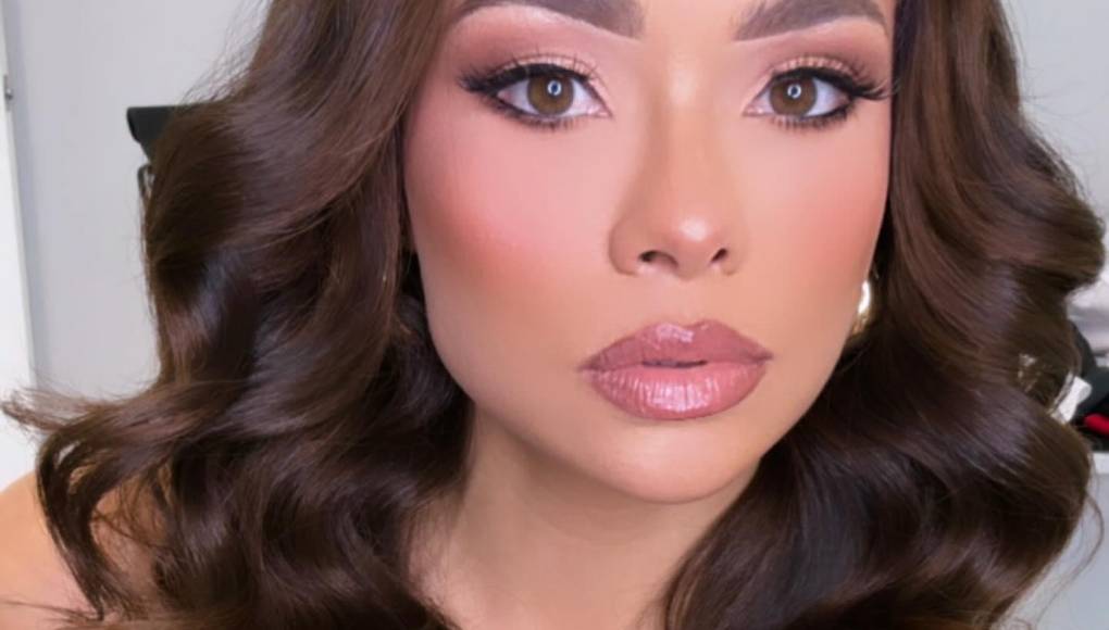 Así luce ahora Sirey Morán tras su cirugía estética y lo muestra con mucho orgullo la periodista hondureña.