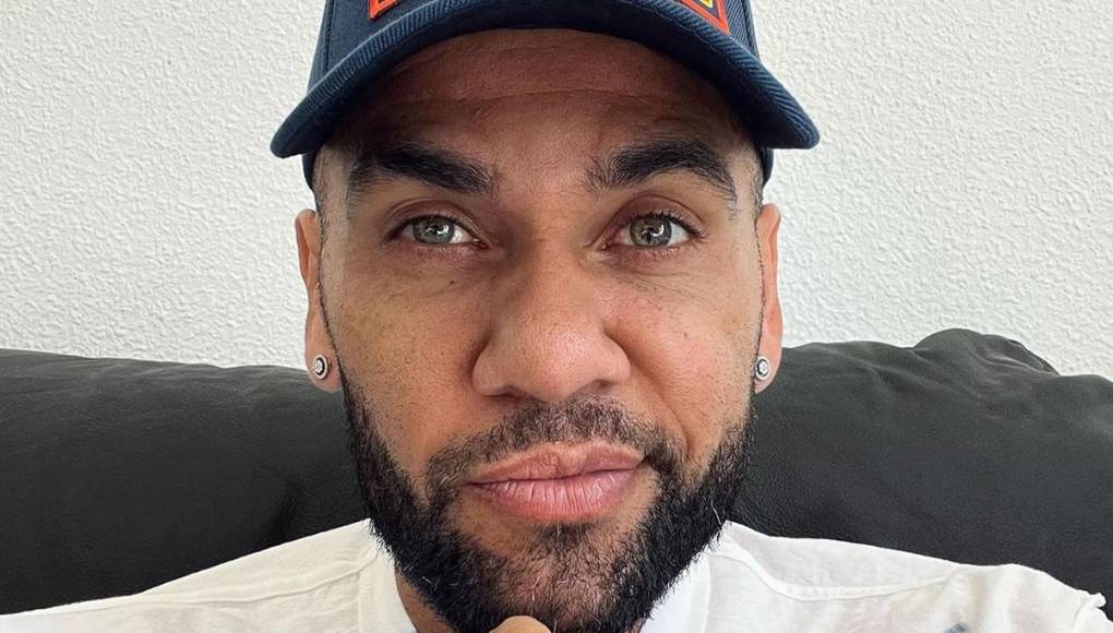 En el programa Fiesta también se informó que Joana Sanz visitó esta semana a Dani Alves en la casa en la que el brasileño está pasando estos primeros días de libertad provisional.