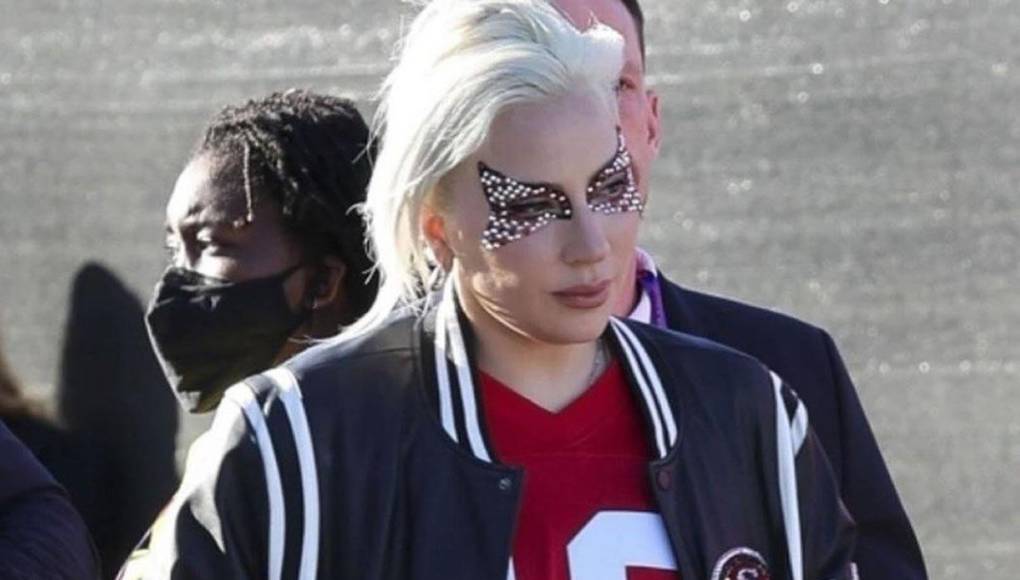 La cantante estadounidense Lady Gaga llegando al Allegiant Stadium para presenciar el Super Bowl 2024.