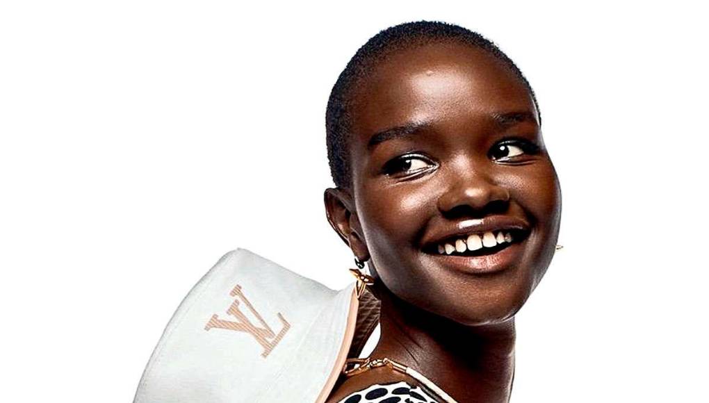 Lunares, así se luce esta tendencia este verano