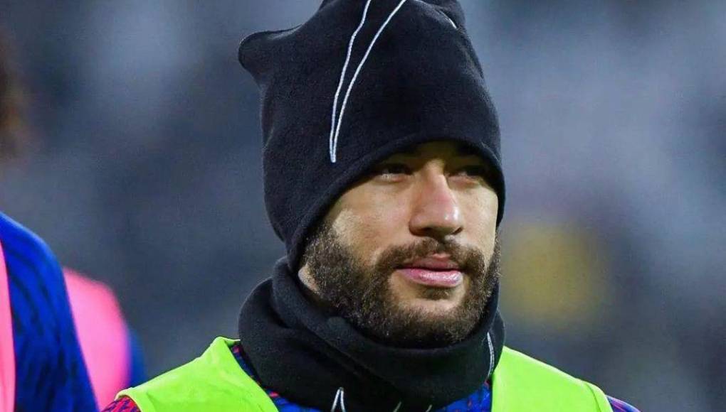 La mujer intenta desde hace “más de 10 años” el contacto “sin éxito” con Neymar, con los padres y hasta con la hermana del futbolista, e incluso le mandó una carta al Instituto Neymar y “nada consiguió”, según la demanda a la que tuvo acceso Agencia EFE.