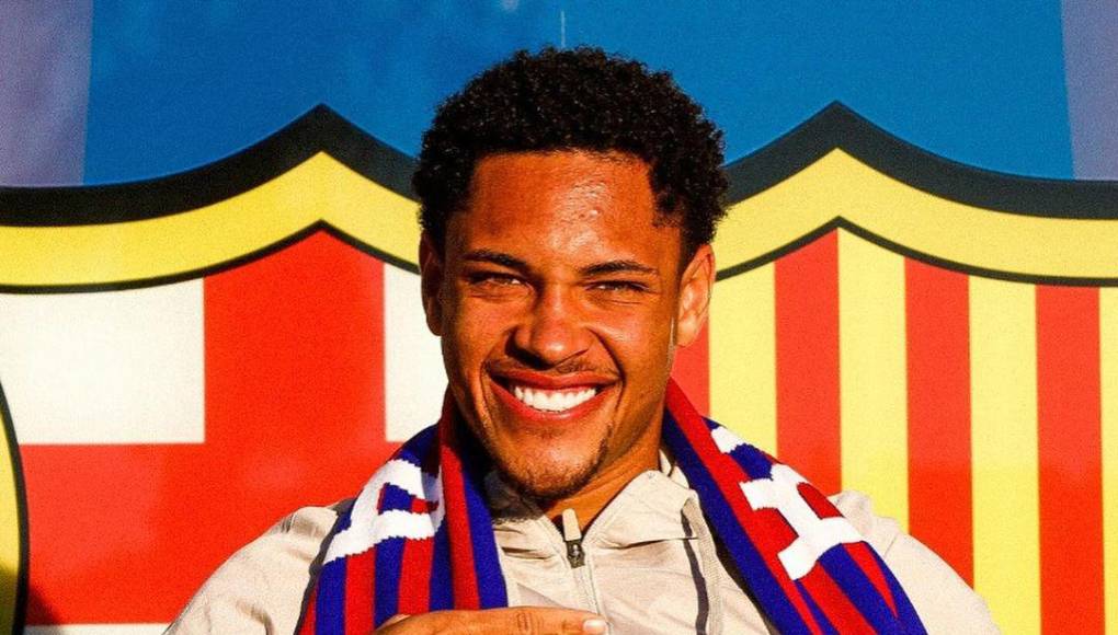 Se trata de Vitor Roque, el brasileño que el Barcelona incorporó a principios del 2024 y aunque no dio detalles del costo de la operación acordada con el Atlético Paranaense, partirá de un precio de traspaso de 30 millones de euros y que con los variables puede llegar a duplicarse.