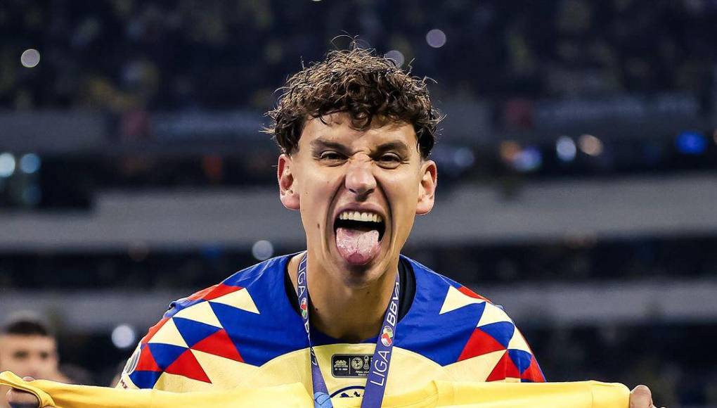 Igor Lichnovsky agarró su cuenta de “X” y respondió al periodista mexicano por su comentario.