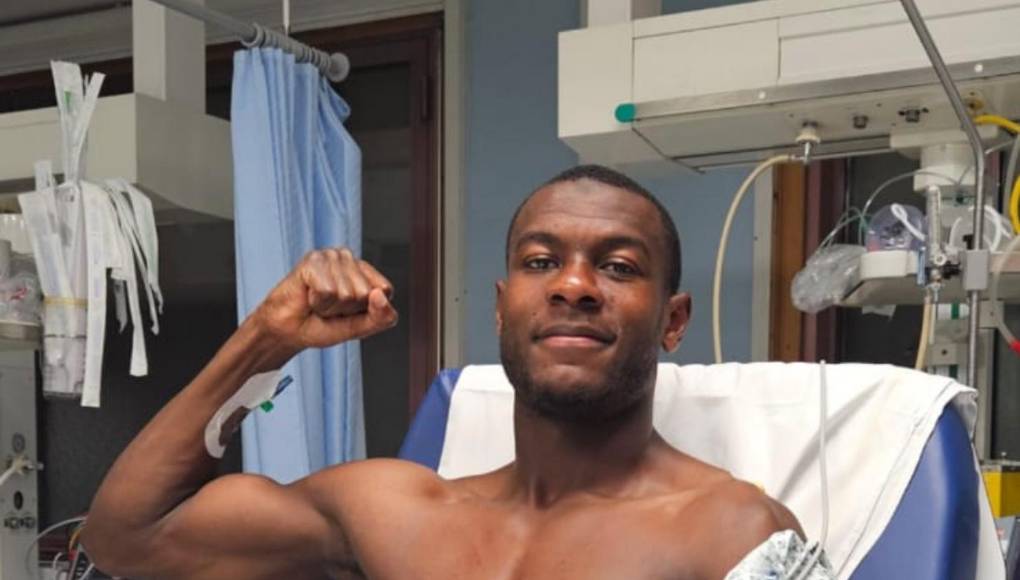 Tras un primer control en la sala médica del estadio, el jugador fue trasladado al hospital Santa Maria della Misericordia de Údine sin perder en ningún momento la conciencia, informaron los medios locales.