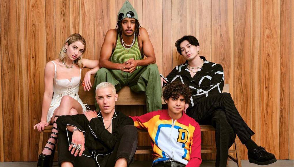 Los cinco protagonistas de la exitosa adaptación de One Piece de Netflix han despertado el interés de los fans por saber un poco más de sus vidas y sus carreras. Aquí les damos un resumen de sus pasos en la industria y facetas personales poco conocidas.