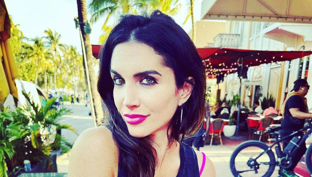 Jordana, de 39 años de edad, saltó a la fama como escritora de comedia en The Howard Stern Show.