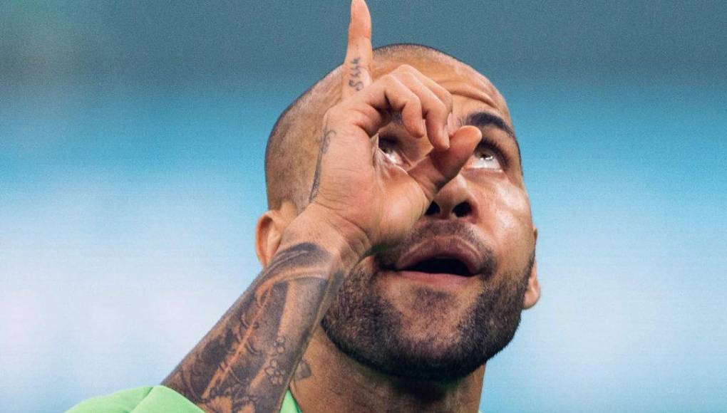 Asimismo, señala que “ella estaba segura de lo que iba a hacer, pero después se arrepintió. Sabía dónde iba y a lo que iba. Cuando llegaron ya los agentes, yo me retiré”.