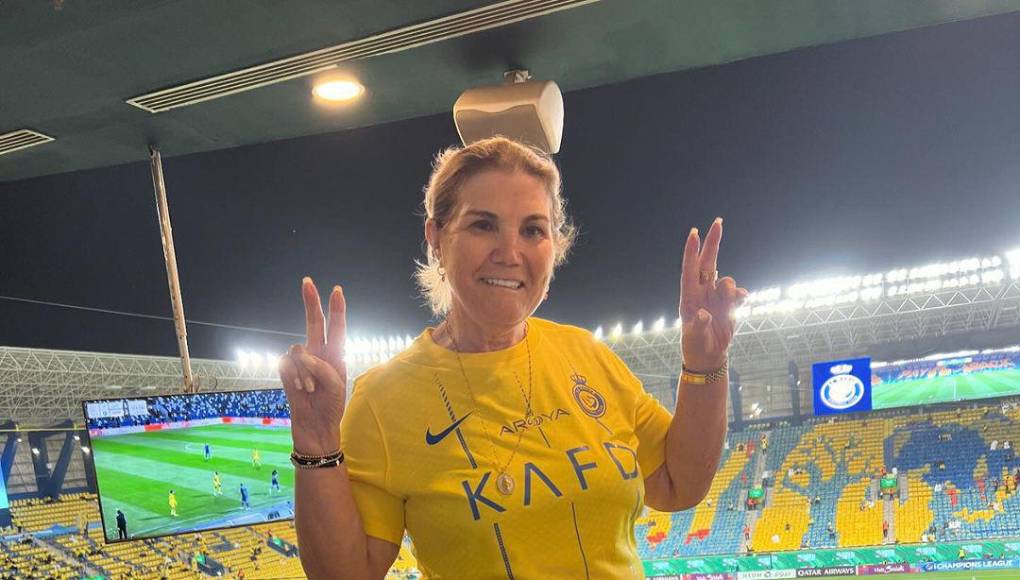 Y es que, Dolores Averiro visitó hace unos días Arabia Saudita para ver a su hijo y familia.