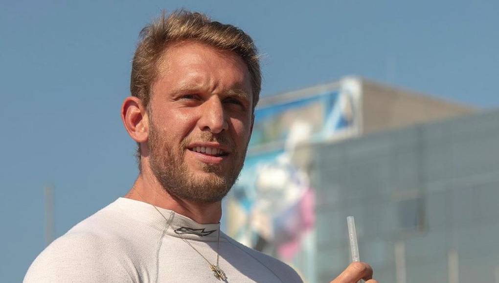 El joven brasileño Georgios Frangulis es el dueño de una conocida cadena de restaurantes de comida rápida saludable que patrocina al equipo Haas de Fórmula 1.