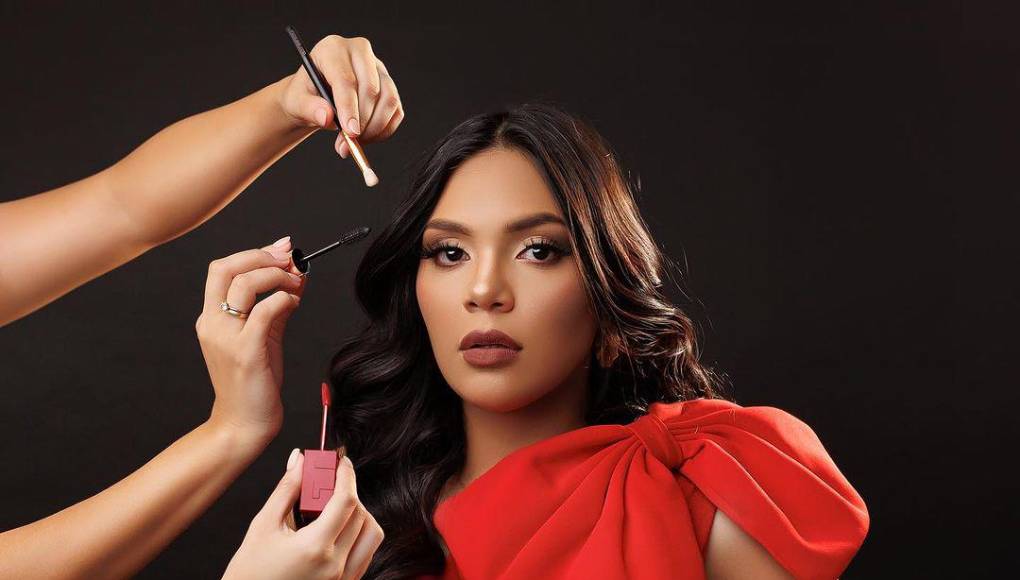 Ideas de maquillaje para lucirte en Navidad y Año Nuevo