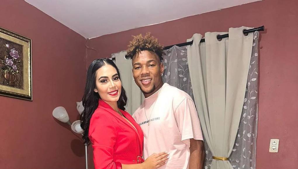 La presentadora de Todo Deportes TV habló en entrevista para Diario La Prensa sobre su noviazgo con Yeison Mejía.