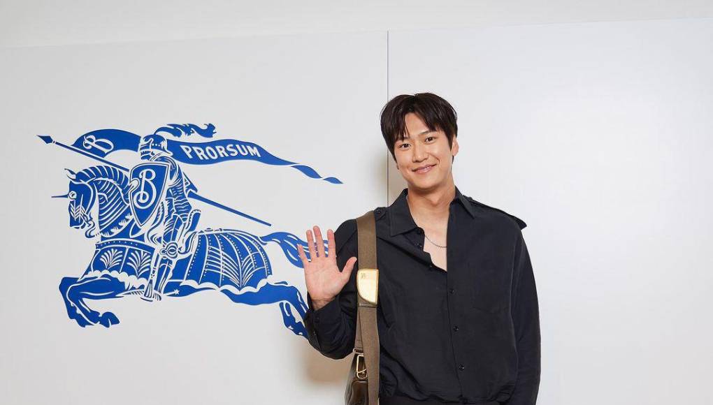 Cabe mencionar que el tiempo de duración del servicio militar en Corea del Sur es de aproximadamente 18 meses, aunque varía según la rama en la que el candidato se enrolle. Dura unos 20 meses para el Ejército y el Cuerpo de Marines, 23 meses para la Marina y 24 meses para la Fuerza Aérea.Se desconoce la fecha de ingreso de Na In Woo, pero sí está confirmado que será en este mes de abril de 2024.