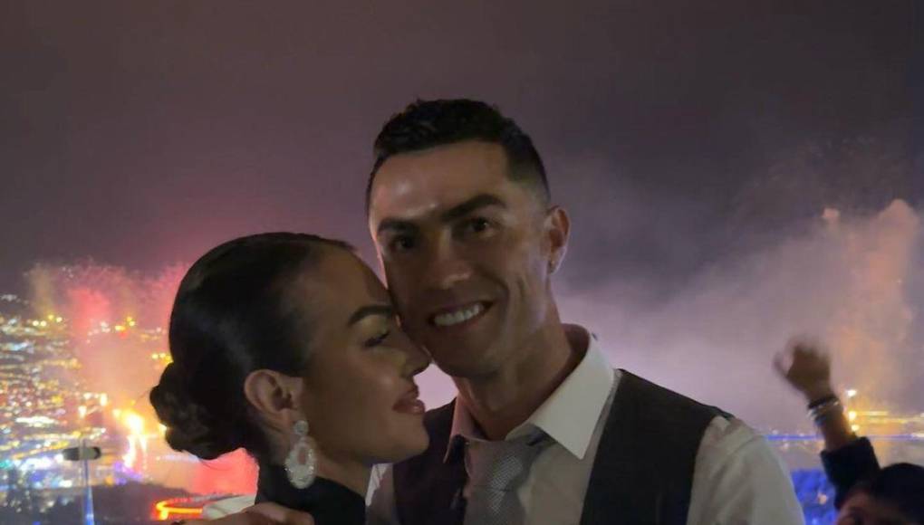 Cabe recordar que antes que conociera a Cristiano Ronaldo, Rodríguez trabajaba en una famosa tienda de Madrid, aunque el sueño de salir adelante y ser famosa siempre estuvo presente en la modelo de 30 años.