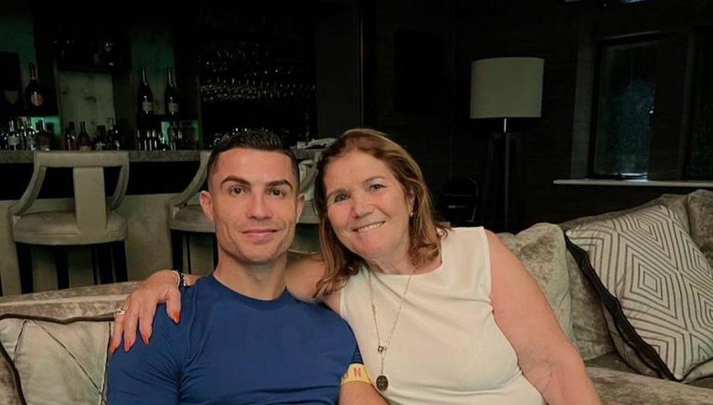 Pero ahora, parece que la mamá de Cristiano Ronaldo ‘respondió’ a estos rumores que se dicen sobre ella y Georgina Rodríguez.