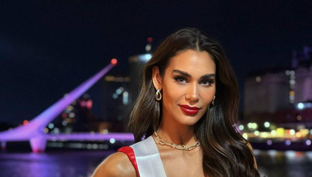 La joven comparte constantemente en su Instagram fotografías y videos de sus viajes, en sus historias destacadas presumen lo bien que la ha pasado en París, Panamá, Madrid, Las Vegas, Grecia, Ibiza, Venecia, Dubai, entre muchos otros lugares mágicos y lujosos.