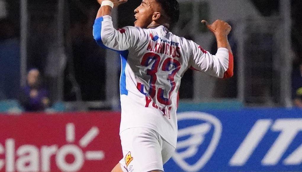 Tras su salida del Saprissa de Costa Rica, volvió al Olimpia y ya se estrenó con un golazo en el clásico ante Motagua. Su buena actuación ha sido tomado en cuenta para el nuevo microciclo. 