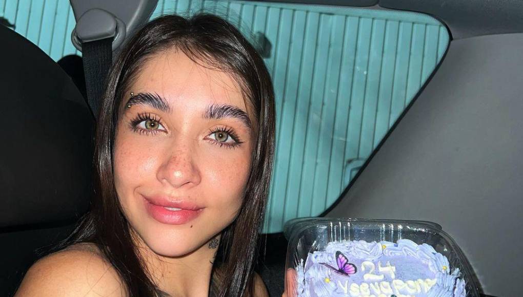 Con apenas 24 años, María está logrando muchas cosas a nivel internacional. Su cumpleaños lo celeberó el 12 de febrero y publicó este emotivo mensaje: “Que increíble cumpleaños que tuve♥️ estoy tan feliz de haberlo compartido con gente a la que quiero mucho, mi equipo, mi familia mi factoría. Gracias a la gente del restaurante que me canto el cumpleaños de la forma tradicional en la que lo hacen aca en “Santa Cruz - Bolivia” fue un muy lindo momento, y gracias a mis fans hermosas que se acercaron a darme una tortita y unos regalos divinos, gracias a la gente del hotel también por tratarnos tan bien a todos”. 