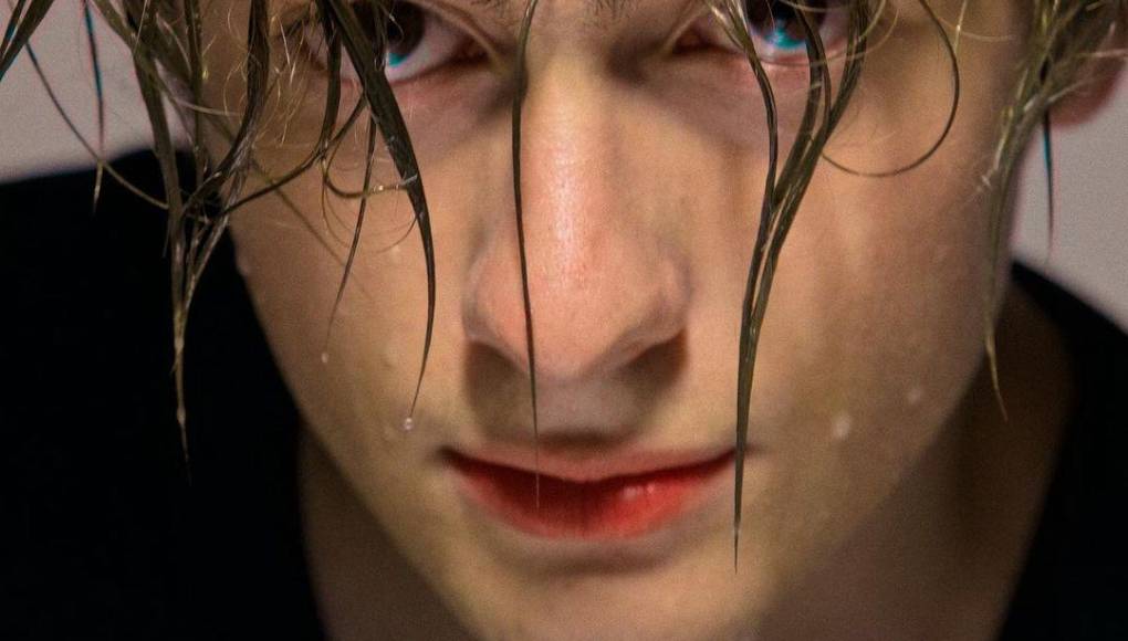 A pesar de los años de distancia, parece que Nicolás y Ernesto están dispuestos a construir una relación. Este reencuentro marca un nuevo capítulo en sus vidas y ofrece una visión de una relación padre-hijo que se está fortaleciendo.