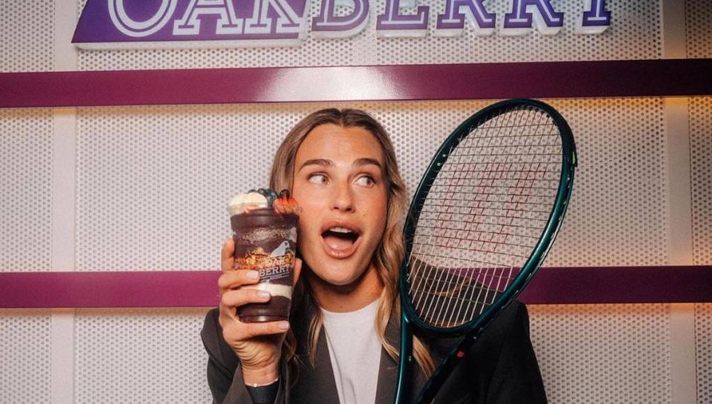 La propia Sabalenka se ha asociado con la empresa de alimentos brasileña y ha compartido múltiples publicaciones en las redes sociales promocionando los productos de Oakberry.