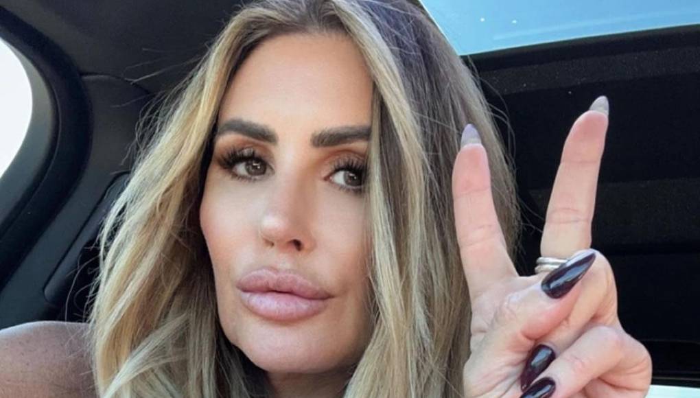 Rachel reveló previamente que negoció un pago de 5 millones de dólares con Tiger Woods y una promesa de un millón de dólares anuales durante tres años a cambios de firmar el acuerdo de confidencialidad, pero la cifra fue sustancialmente menor debido a los impuestos y tarifas, y no esconde que después se arrepintió de haber tomado la decisión de aceptar el dinero.