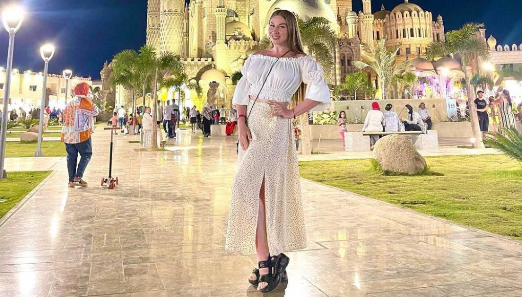 Muere influencer tras caer a un acantilado por tomarse una selfie