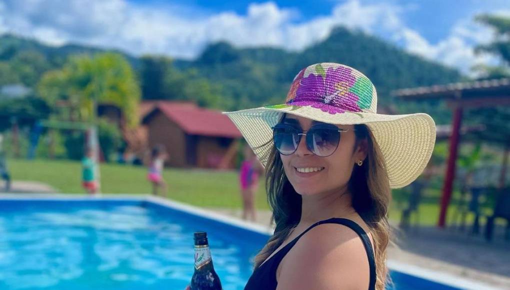 ¿Es difícil salir con un jugador de fútbol y más de Motagua?, fue consultada. “En lo personal no, estamos prácticamente en el mismo ámbito y nos entendemos muy bien”, contestó.