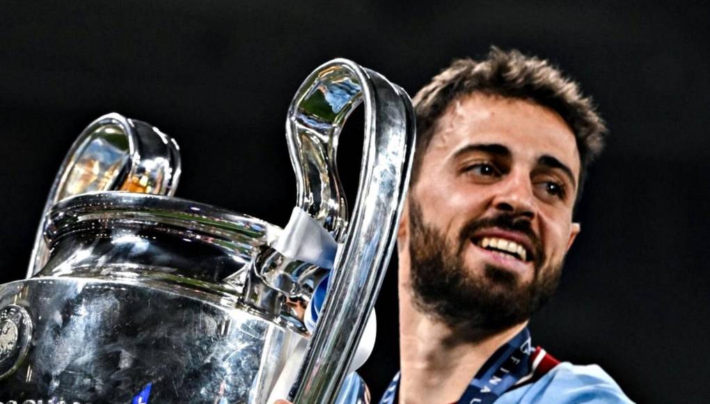 Silva está vinculado con el conjunto inglés hasta 2026 y desde el PSG siempre han visto con buenos ojos su contratación. Para llegar a un acuerdo, el PSG al menos debería ofrecer 90 millones de euros.