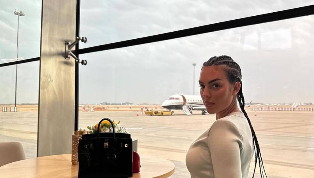 La publicación acumula en unas horas casi los 5 millones de likes, y no solo presume de cuerpo sino que también muestra algunos de los lujos de los que han disfrutado en el idílico destino en el que han estado esos dos días.