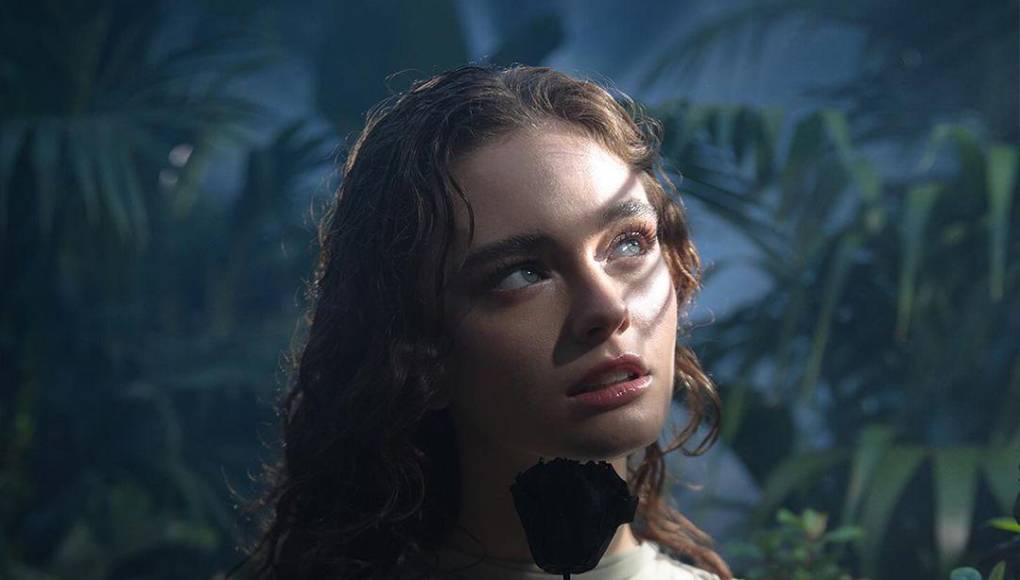 Caterina Ferioli es una joven actriz y modelo italiana de 21 años. Nació en Bolonia, Italia, el 21 de diciembre del 2003. Le encanta leer, como viene comenzando su carrera hay poca información sobre su vida sentimental. Su cuenta de Instagram es <b><a rel="nofollow" href="https://www.instagram.com/catelessy/?hl=en">@catelessy</a></b>