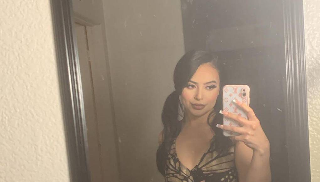 <b>Angélica Rivera:</b>Nació en 1997. Ha preferido mantenerse al margen de los líos familiares. Se sabe que estudia en la Universidad de California para ser médico, está casada y tiene dos hijos. 