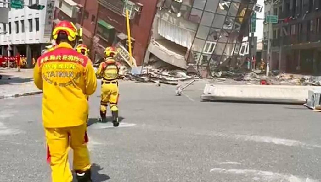 Las estrictas normativas de construcción y la concienciación social sobre este tipo de desastres parecen haber evitado una catástrofe mayor en <b>Taiwán</b>, regularmente afectado por los terremotos por su ubicación entre dos placas tectónicas. 