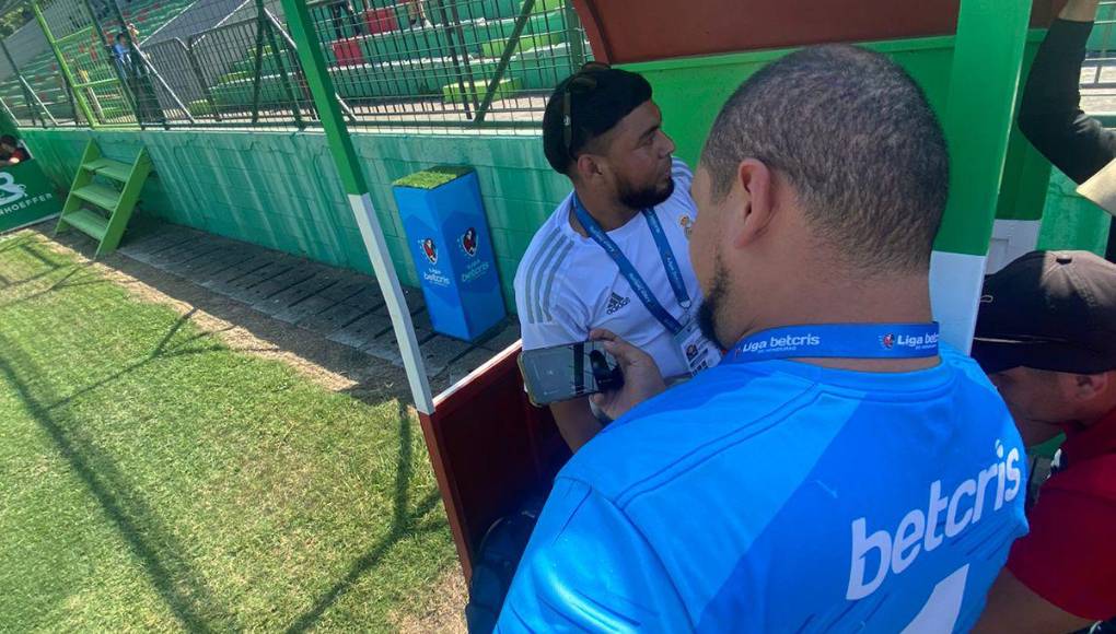 Atentos al acontecimiento de lo que estaba ocurriendo en Inglaterra.