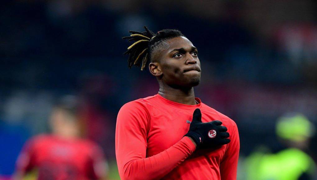 3- Rafael Leao - El portugués que también puede hacerlo como extremo y que pertenece al Milan. Es uno de los jugadores que el PSG tiene en lista para intentar reemplazar a Mbappé.