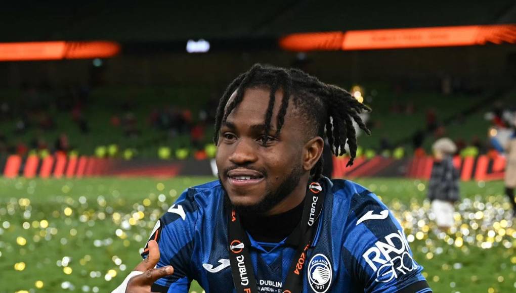 Su velocidad, su habilidad en el uno contra uno y su mejora de cara a puerta le han convertido en el futbolista determinante que ha llevado a la Atalanta al título europeo ante el todopoderoso Bayer Leverkusen de Xabi Alonso.