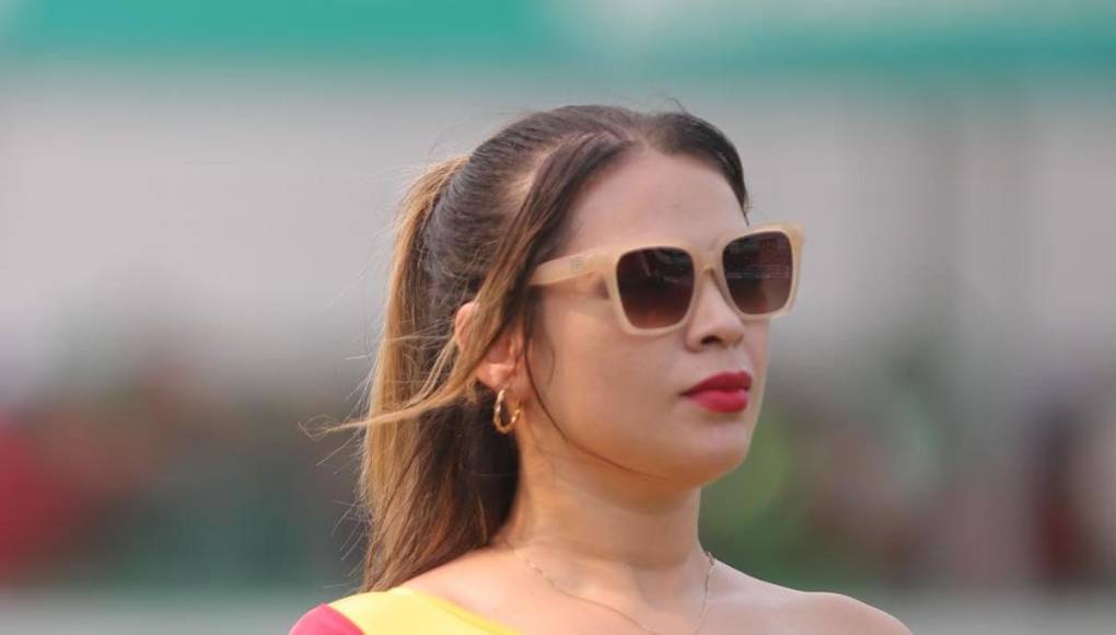 Bellas chicas y la fiesta del Yankel: ambientazo en el Marathón vs Génesis