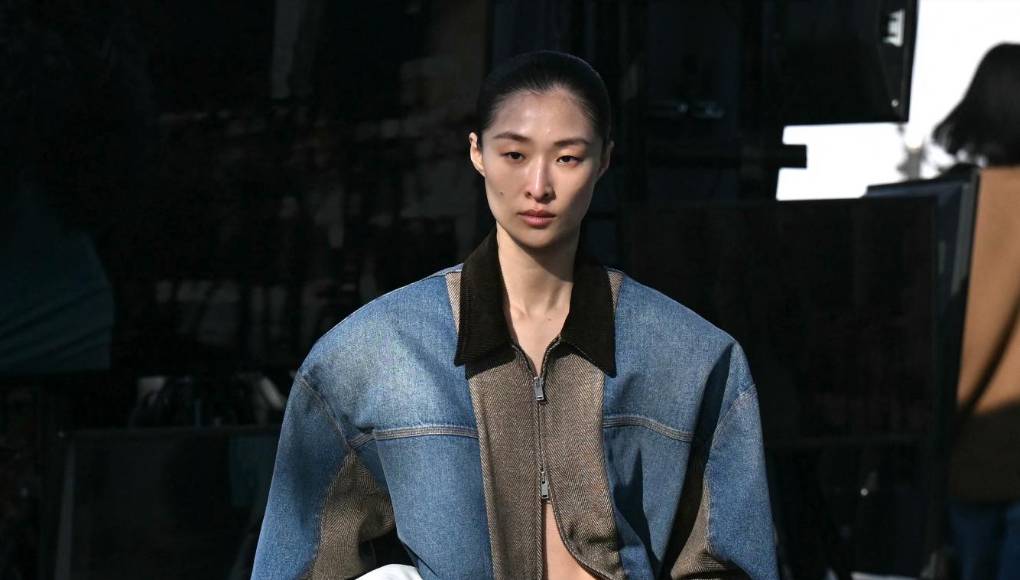 Las maxi blusas con hombreras, al estilo de los 80, forman parte de la propuesta otoñal de Stella.