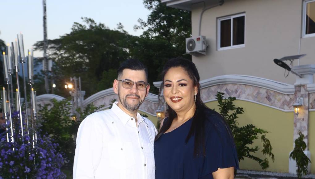 Paris Valdiviezo y Ana Posas