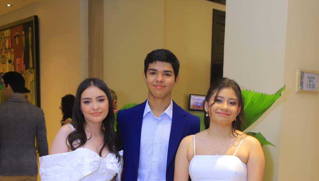 Daniela Altamirano, Luca Trimarchi y Lya Nolasco