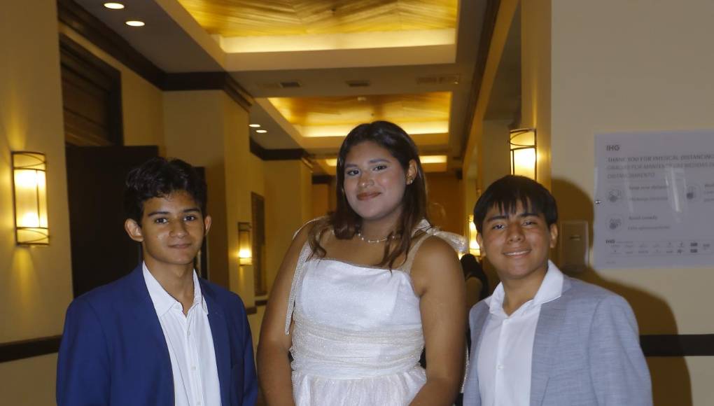 Marcio Cruz, Wendy Fúnez y José Ordóñez