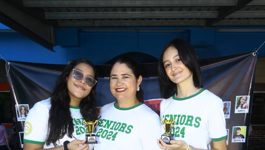 Pamela Pineda, Marissa Aguilar y Reyna Leiva