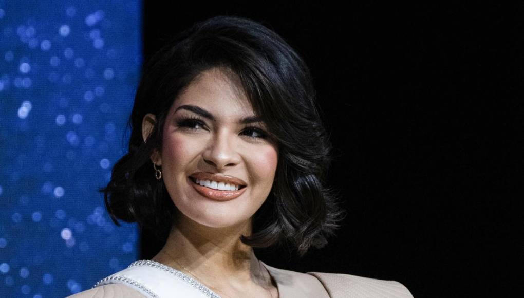 “(Yesenia) me dio el regalo más hermoso, me dio tortillas con queso y eso para mí valió oro, me hizo recordar a mi mamita cuando palmeaba las tortillas y me las daba para hacer desayuno, almuerzo o cena”, recordó la joven.