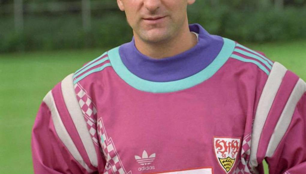 El exguardameta alemán se retiró en 1997 y ganó muchos millones de euros, pero ahora tiene que pedir ayuda para poder vivir.