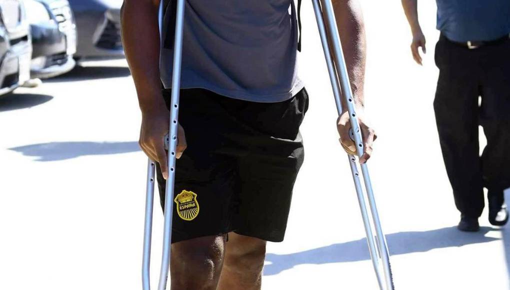 ‘Buba‘ se unió a sus compañeros antes del viaje. El meta formó parte de la expedición, aunque su movilización no es recomendable para una rápida recuperación.