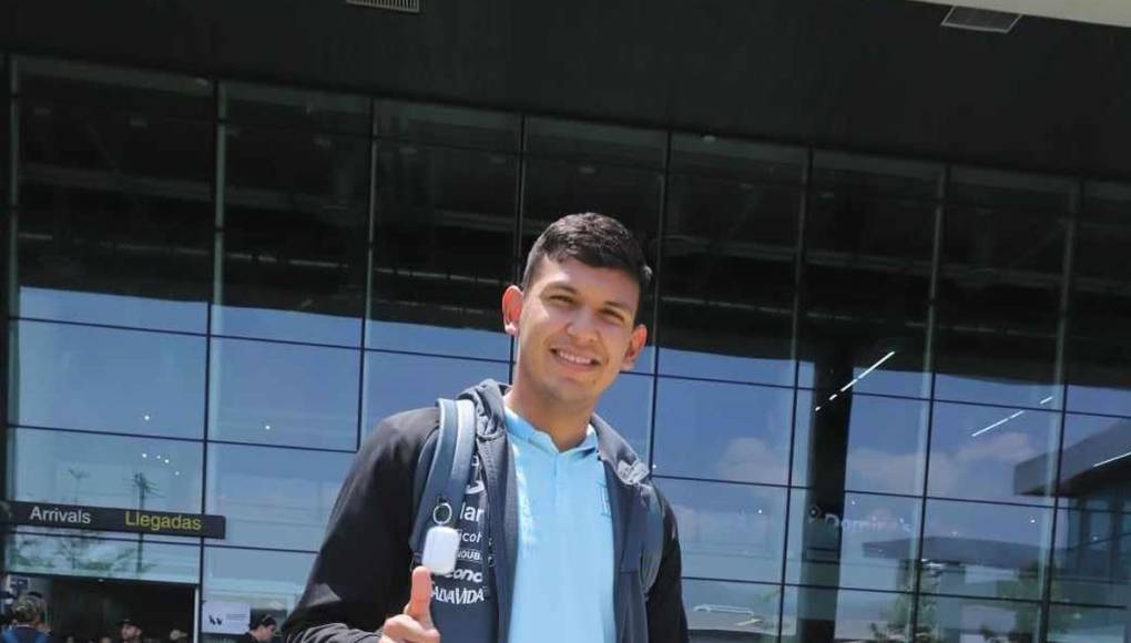 El defensa Luis Vega posó sonriente al lente de Diario La Prensa.