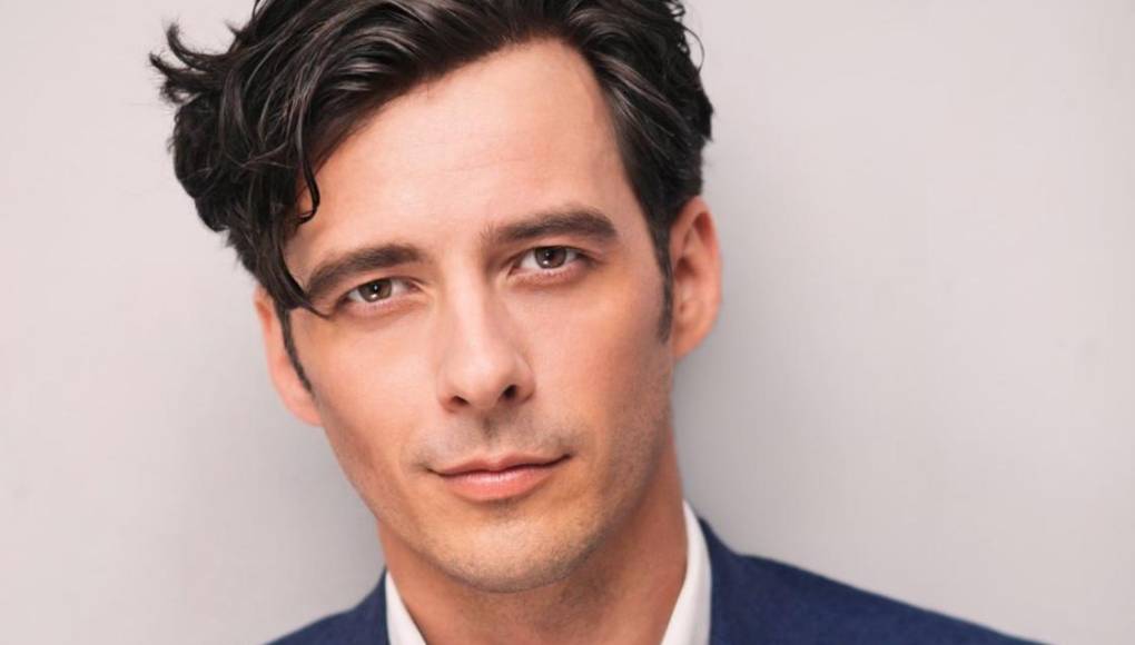 “No puedo creer que tenga que decir esto, pero por supuesto que no apoyo a los pedófilos. Por favor, dejen de desearle la muerte a mi familia y reconsideren la posibilidad de acosar a otros actores que desean mantener su privacidad; nunca se sabe quién ya ha sido víctima del infierno que les estás deseando”, finalizó.