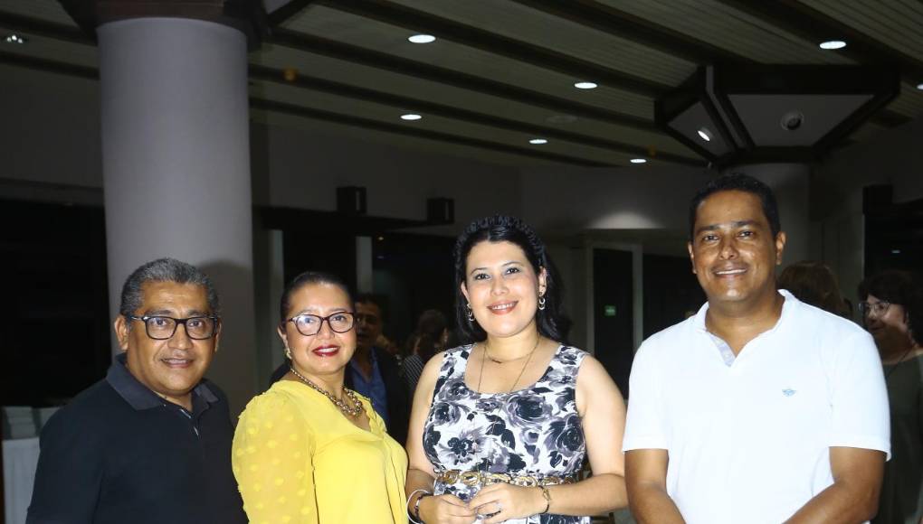 Gilberto Izcoa, Livia Reyes, Merari Guevara y José Roberto Ramírez