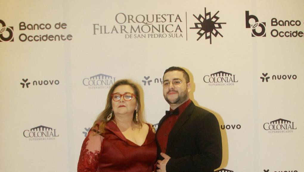 Nidia de Villegas y Gabriel Villegas